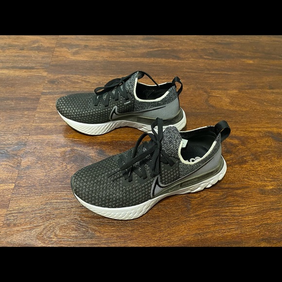 Nike Shoes - Nike React Infinity Knit, running shoes, excellent condition. Super comfortable